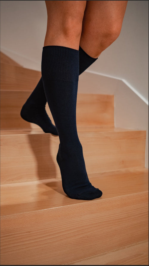 Podkolanówki bezuciskowe czarne Quattroxy™ PODINO®